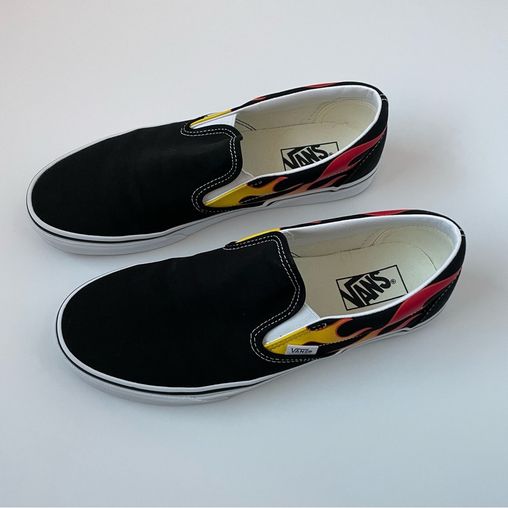 Vans Slip On Flames Men’s Size 9